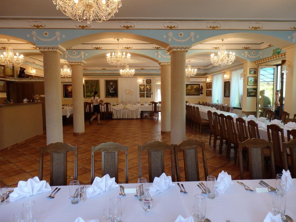 Bed & Breakfast Dwor Bartnika 2*